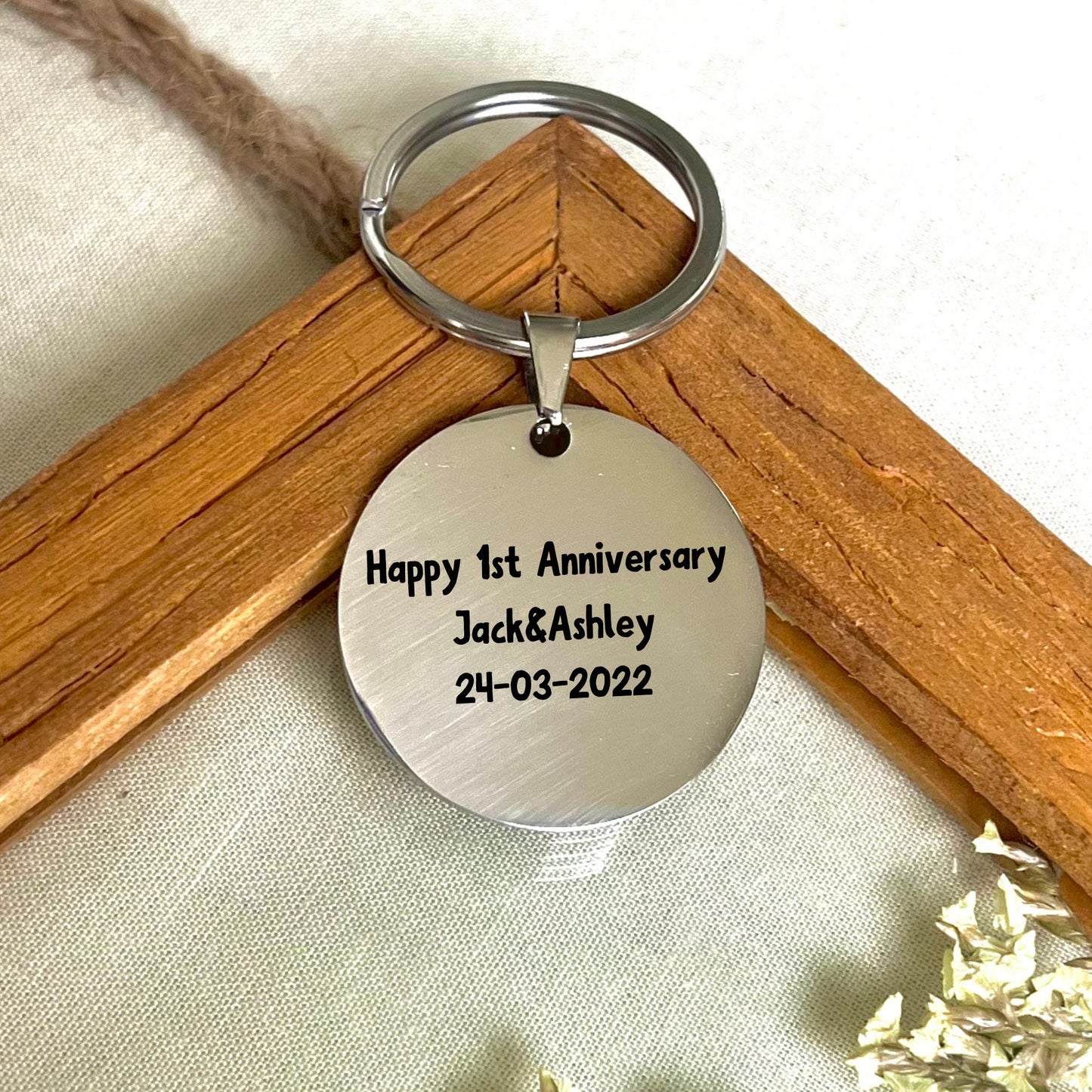 Personalized 1st Wedding Anniversary Keychain - Custom Keepsake Gift - Meaningful Remembrance