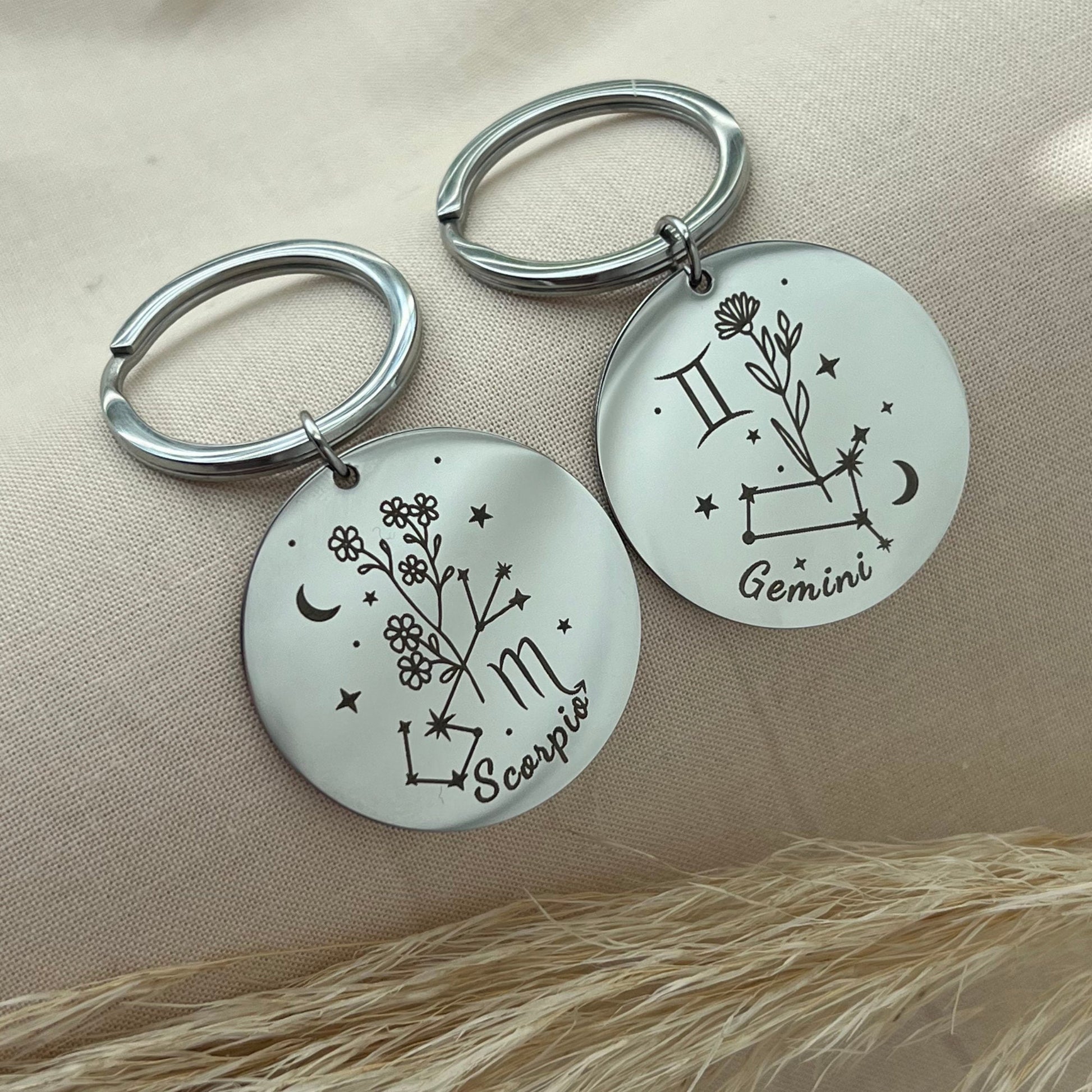 Gemini Zodiac Sign & Birth Flower Handmade Keychain, Custom Birthday Gift, Mother's Day Gifts